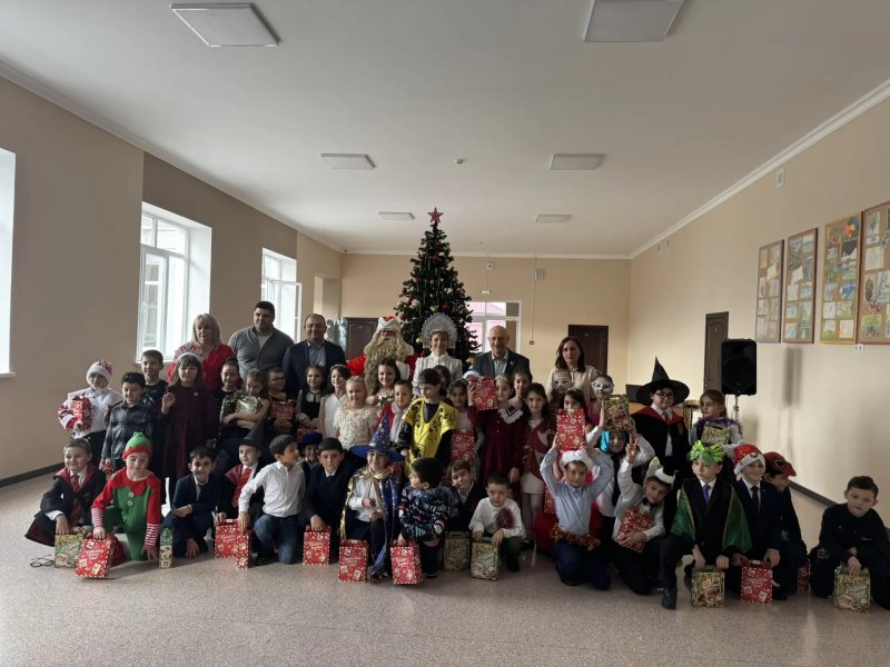  Поздравления  с наступающим Новым годом от Заура Айларова и Георгия Агаева